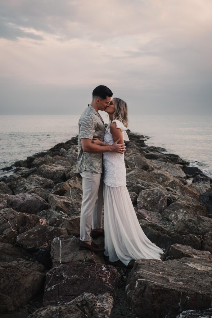 Stylish and Comfortable Beach Wedding Shoes: A Guide to Choosing the Perfect Pair